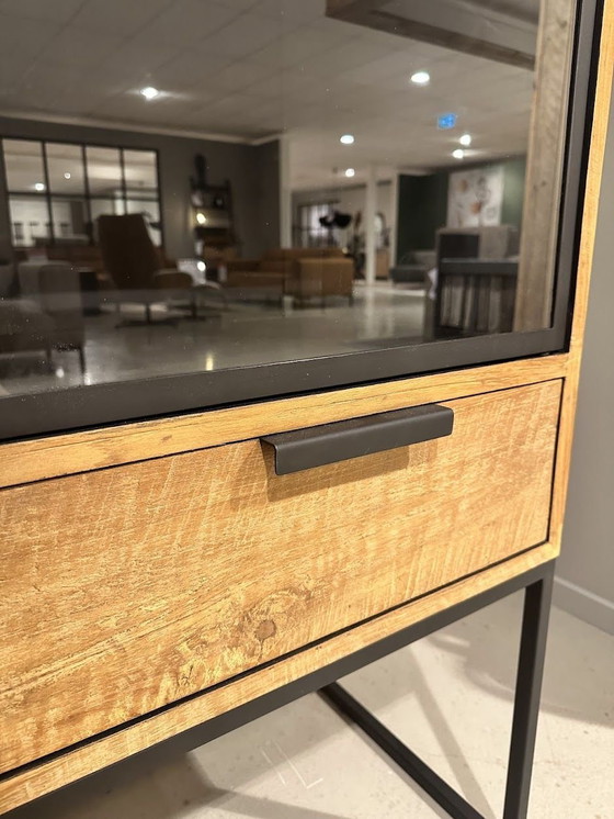 Image 1 of Vitrine Dtp.Home Cosmo n° 1