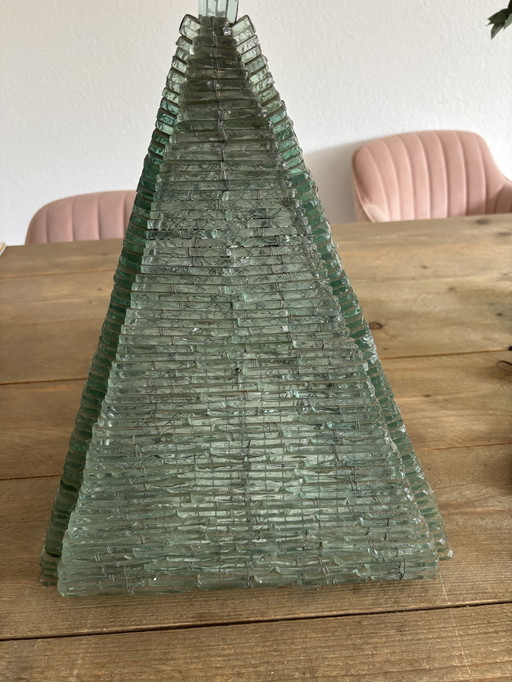 Vintage Pyramide Tischlampe