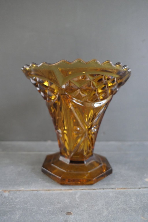 Art Deco vase by Rudolf Schrötter, pique fleur