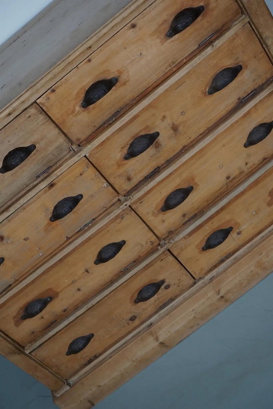 Image 1 of Antieke Duitse grenen winkelkast, begin 20e eeuw