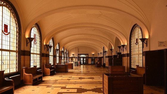 Image 1 of 2 sedie storiche del Presidente della Corte di Hasselt