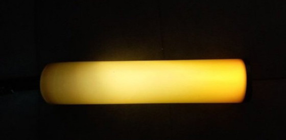 Image 1 of Exceptional tubular opaline uranium vase in the Mid-Century style (circa 1960), Italian tradition of Empoli