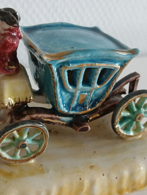 Barbotine carriage.