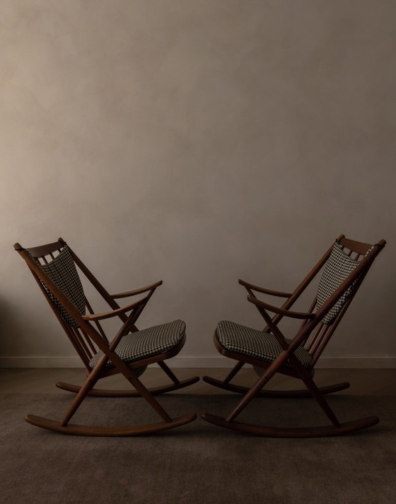Image 1 of Set van 2 vintage Deense teakhouten schommelstoelen model 182 van Frank Reenskaug voor Bramin, jaren 1950.