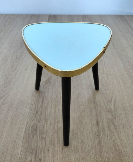 Image 1 of Vijftiger jaren bijzettafel in lichtblauw