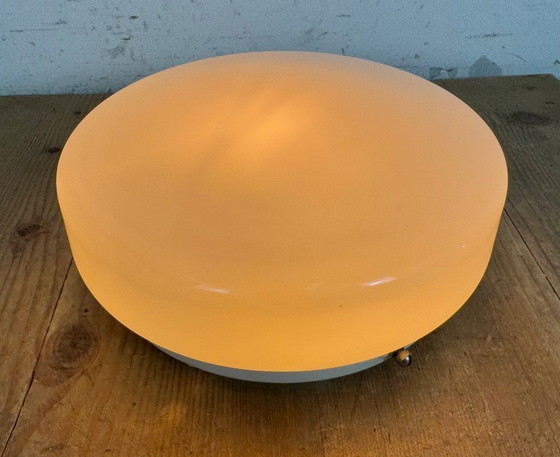 Image 1 of Vintage Sovjet plafond- of wandlamp met melkglas, jaren 80