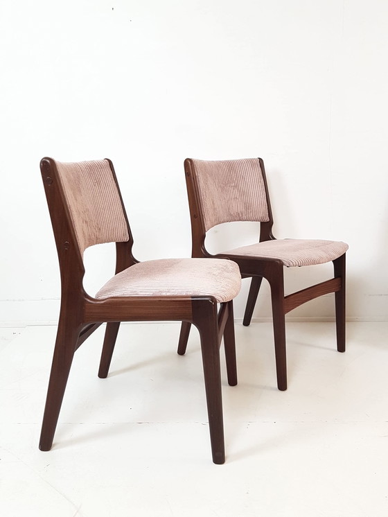 Image 1 of 8 sedie da tavolo da pranzo modello 89 di Erik Buch, in teak, appena rivestite