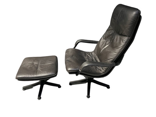 Berg Furniture Denemarken, relaxfauteuil met hocker