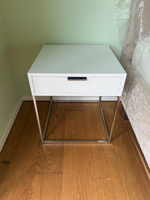 2 tables de chevet Zanotta avec tiroir * comme neuves