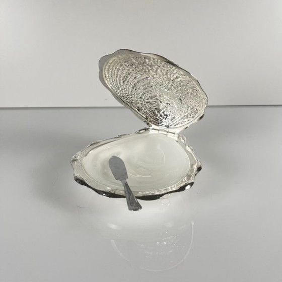 Image 1 of Beurrier vintage en métal "Huitre" et insert en verre, 1970
