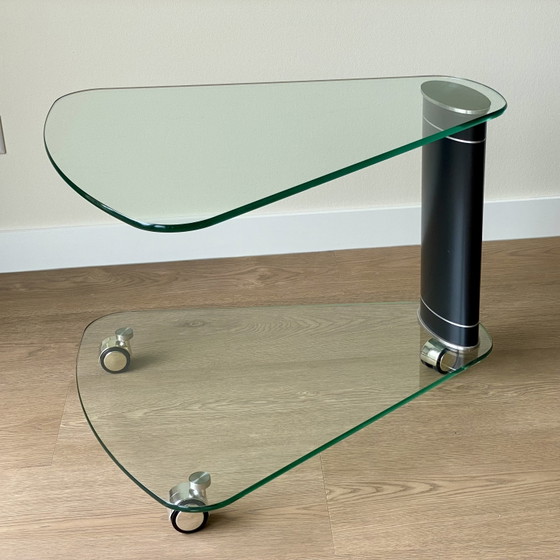 Image 1 of Stressless (Ekornes) Beistelltisch aus Glas auf Rollen