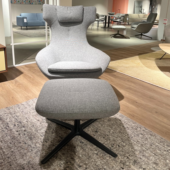 Image 1 of Leolux Caruzzo Plus armchair with ottoman
