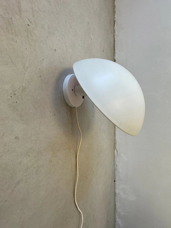 Image 1 of Deens wandlamp Poul Henningsen van Louis Poulsen