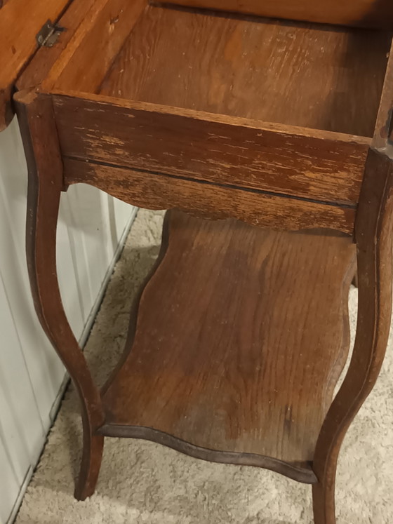 Antique Side table with storage compartment – Wood (photo 6 of 10)