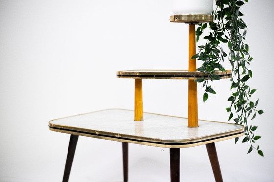 Image 1 of Blumenetagere di metà secolo