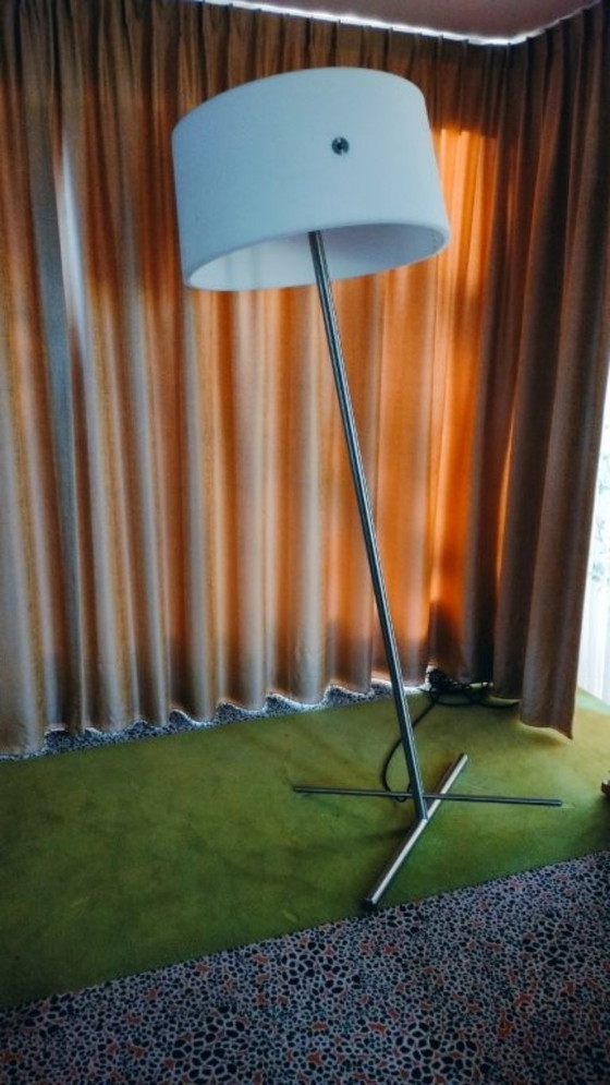 Image 1 of Design staande lamp Slant van Serien Lightning