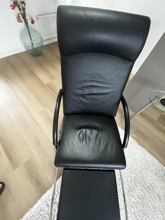 IP Design Curve Zwart Leren Fauteuil Ment Inschuifbare Voetensteun – Leather, Metal (photo 5 of 7)