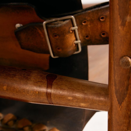 Image 1 of Poltrona e pouf in pelle di vitello ungherese, set da 2