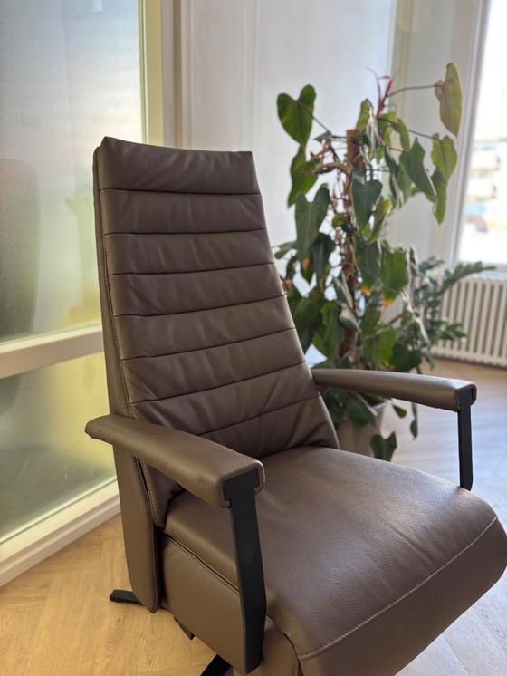 Image 1 of Velderhof recliner model Liri dark brown