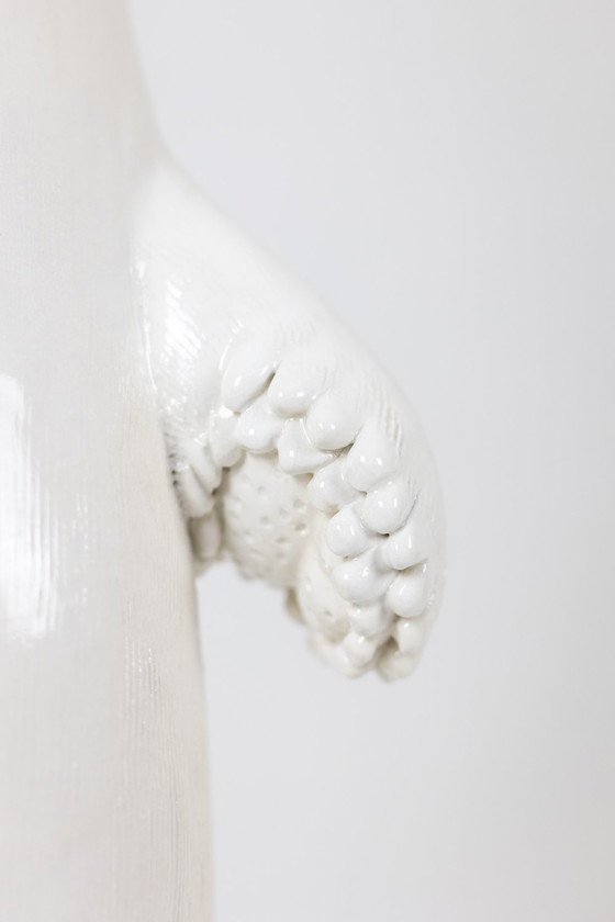 Image 1 of Valérie Courtet - Oso blanco de pie - Obra contemporánea