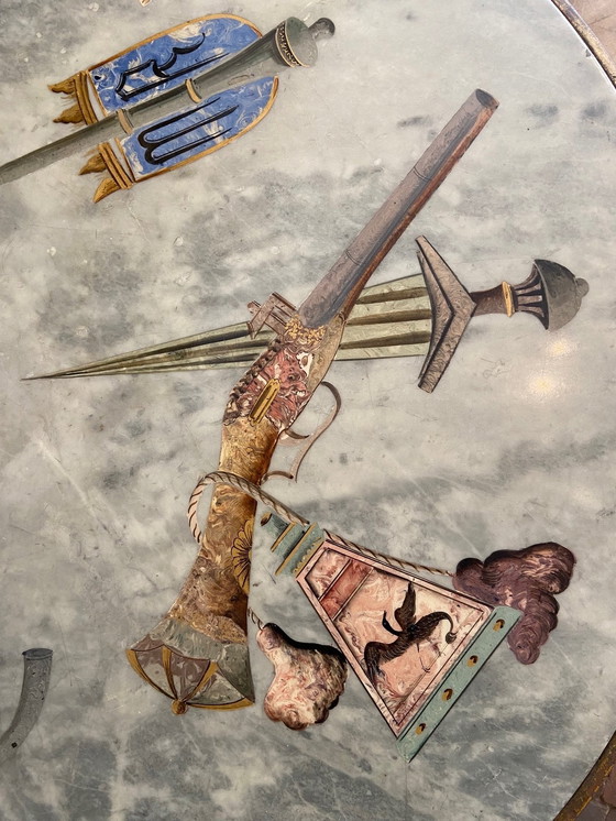 Image 1 of Marmo italiano dipinto con pistole e pugnali della NATO