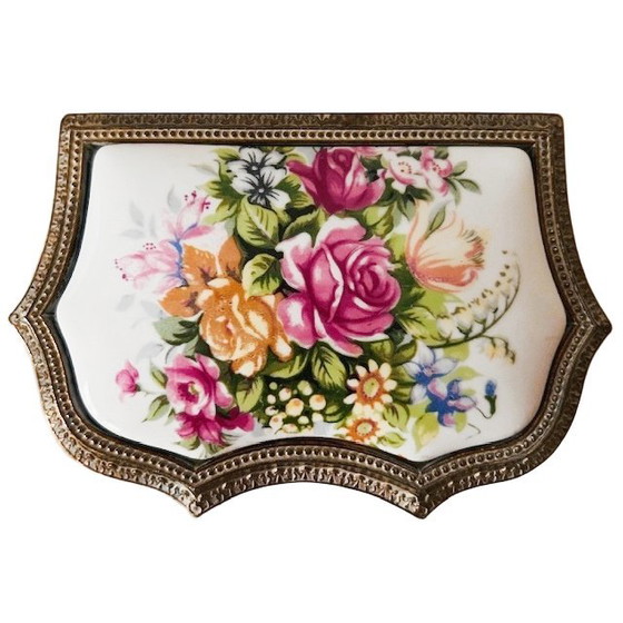 Image 1 of Vintage barok sieradendoosje goud porselein bloemen 1950's