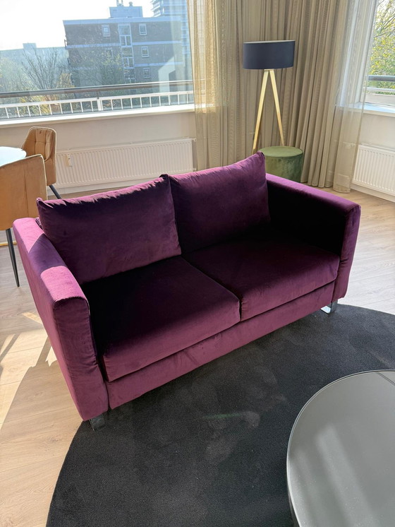 Image 1 of Lussuoso divano letto con pouf in tessuto di velluto color melanzana