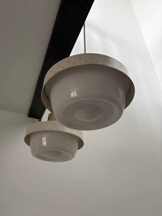 Two vintage Pendant lamps, Plastic, Metal, Creme (photo 2 of 9)
