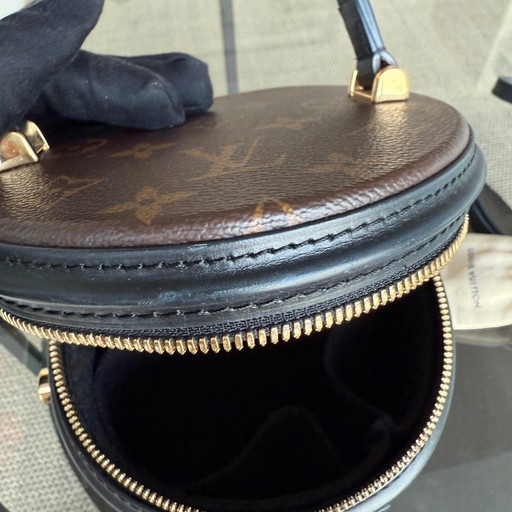 LOUISE VUITTON CANNES MONOGRAM REVERSE HANDTAS