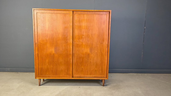 Image 1 of Dänischer Schrank aus der Mitte des Jahrhunderts von Poul Hundevad, 1960er Jahre