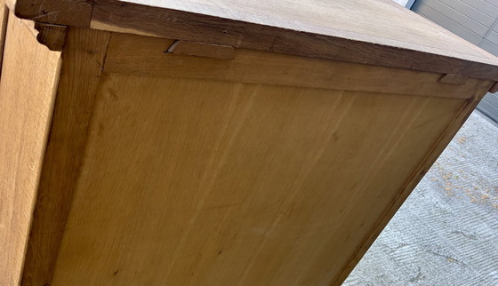 Image 1 of Massief eikenhouten kast – Spaans brutalistisch design, jaren 60