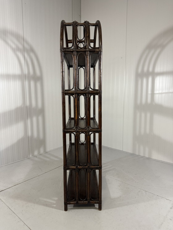 Image 1 of Groot Donker Rotan Rek Jaren 70