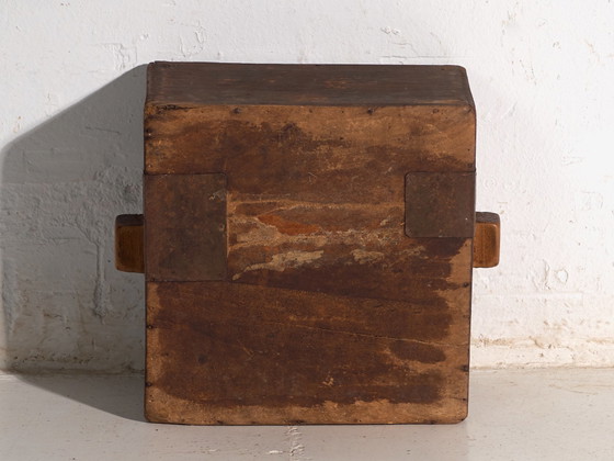 Ancienne mesure à grain Dou en bois d'orme, Chine, circa 1900, Objets déco, Fer, Marron, Rustic (photo 10 sur 11)