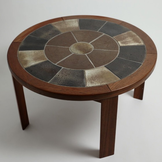 Tue Poulsen for Haslev Møbelsnedkeri – Round Teak and Handcrafted Ceramic Coffee Table, Denmark, C. – Wood (photo 21 of 21)