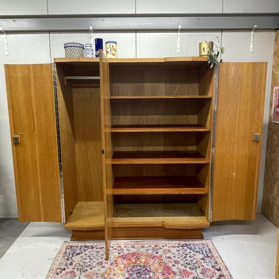 Image 1 of Bijzonder vormgegeven vintage j`60 kledingkast linnenkast hang leg