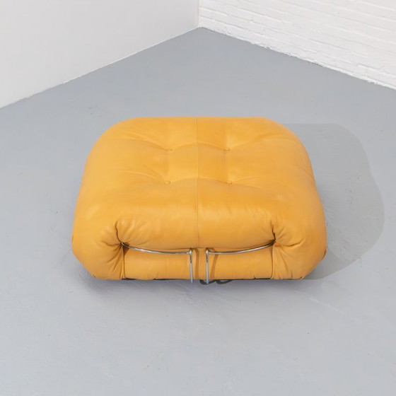 Image 1 of Pouf Cassina Scarpa Soriana