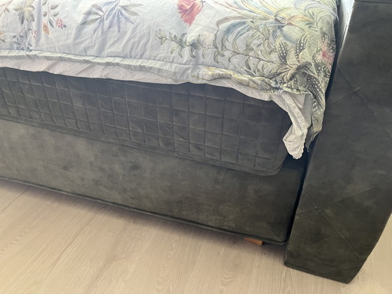 Muelle Swiss Sense Royal – Camas de matrimonio, Velvet (photo 2 of 12)