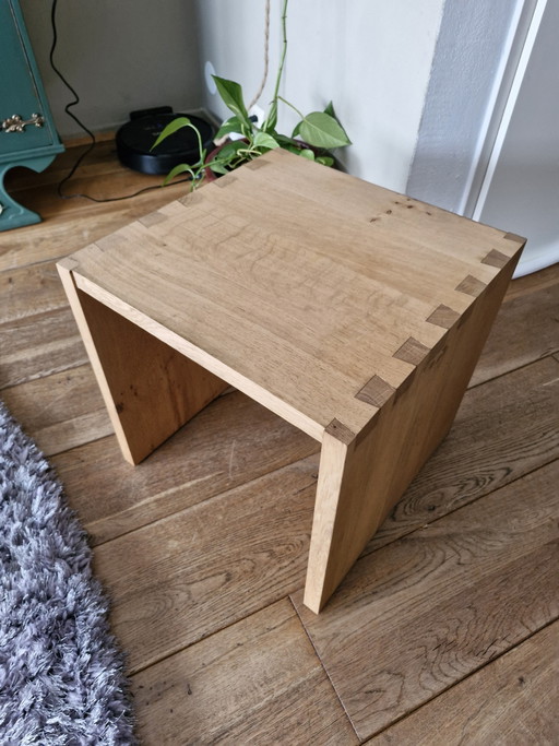 Mesa auxiliar vintage de roble macizo