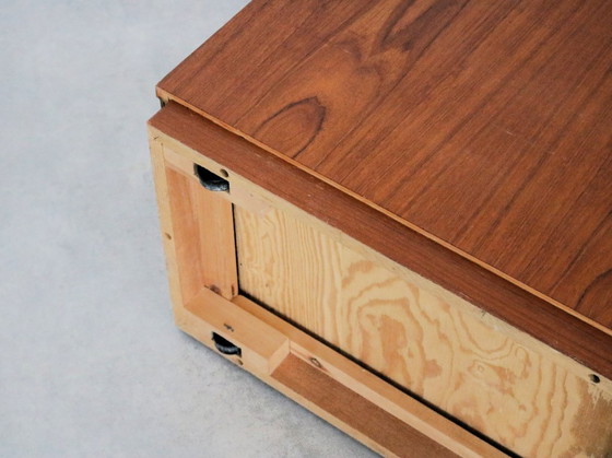 Image 1 of Commode suédoise vintage en teck