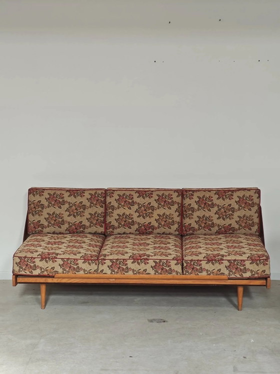 Folding sofa bed Canapé banquette Interier Praha 1960 floral pattern fabric – 3-5 seaters, Wood, Scandinavian (photo 4 of 30)