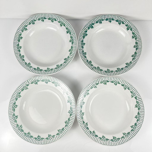 Set de 4 assiettes creuses "Pedro", Sarreguemines, première moitié du XXeme s.