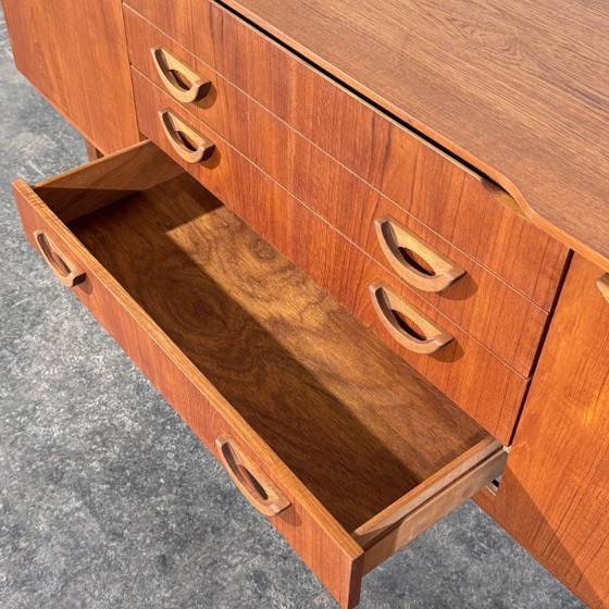 Beautility Teak Sideboard, 1960er Jahre – Holz (photo 10 of 20)