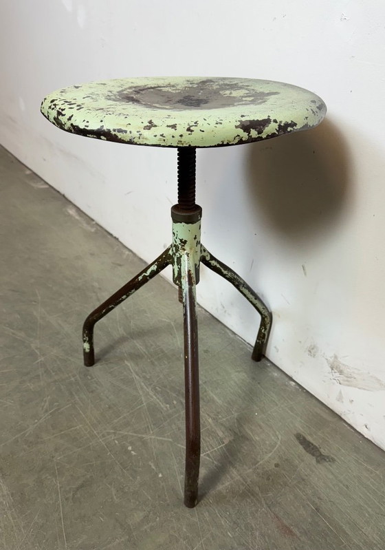 Image 1 of Groene industriële draaikruk voor ijzerwerkplaats, jaren 60