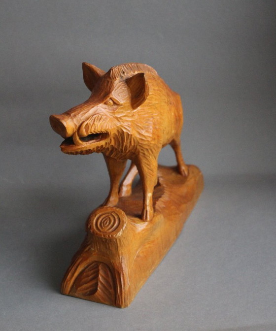 Image 1 of Grote, massief houten figuur van een wild zwijn, handgesneden vintage dierenbeeldje