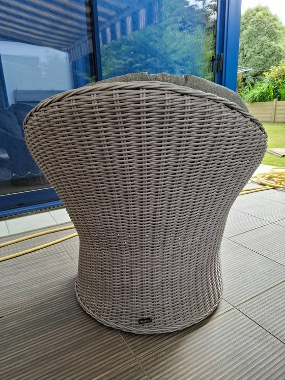 Image 1 of Hespéride Gartenmöbelset: 2 Sessel + Couchtisch aus hellgrauem Kunstharz