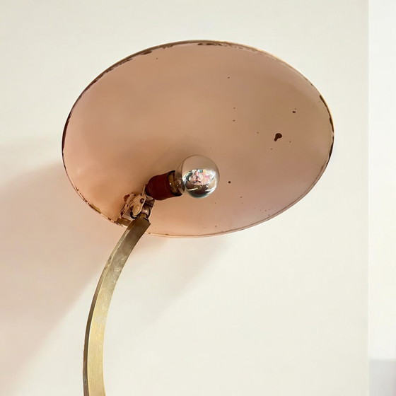 Image 1 of Lámpara de escritorio Kaiser Leuchten-Christian Dell modelo 6751-Bauhaus de latón, ca. 1930.