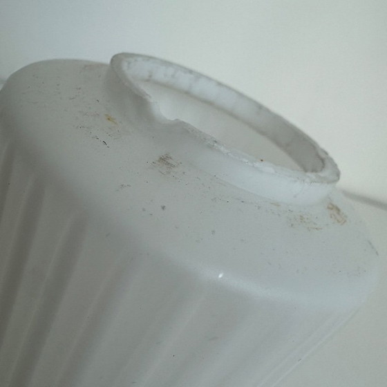 Image 1 of PAIRE D’APPLIQUES EN OPALINE ET LAITON VINTAGE