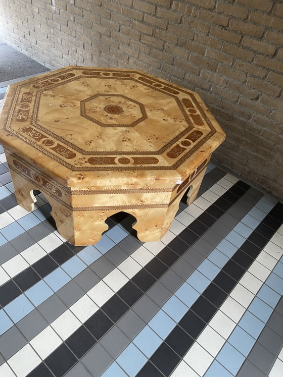 Image 1 of Einzigartiger, achteckiger Couchtisch im marokkanischen Stil, der auf Bestellung gefertigt wird – daher der Preis.