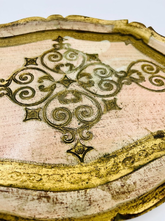 Image 1 of Vassoio fiorentino vintage in legno dorato, Italia