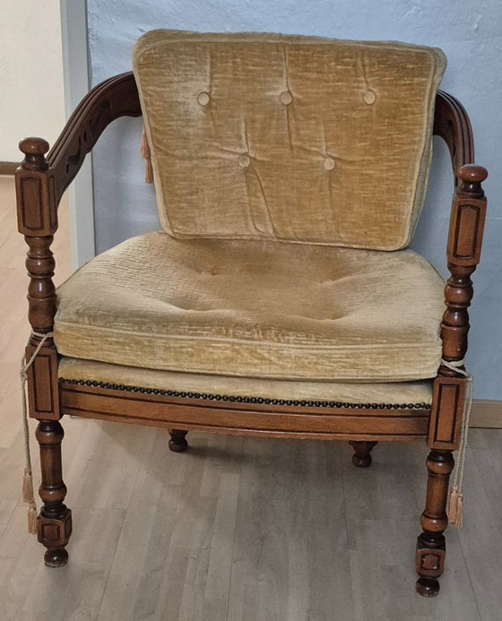 Image 1 of 2 sillones clásicos